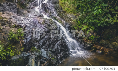 a Siu Chik Sha waterfall at TKO, hk 97100203
