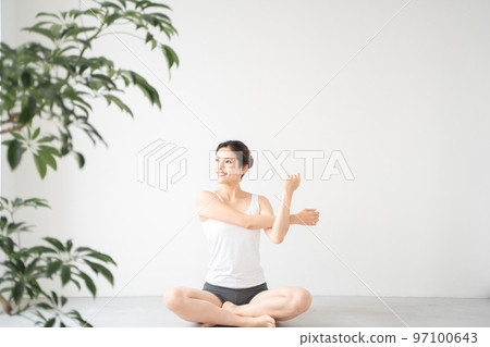 Stretch image 97100643