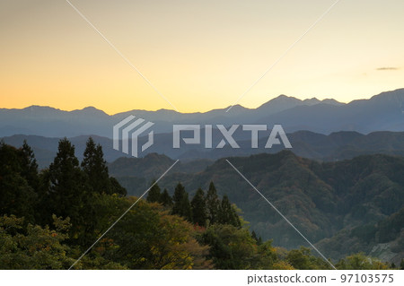 長野縣上見之內郡小川村稻岡 97103575