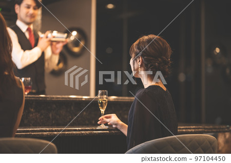 bar, bars, date 97104450