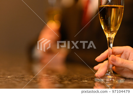 bar, bars, female 97104479