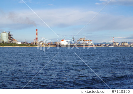 水島工業區的鋼廠景觀 水島工業區的鋼廠景觀 97110390