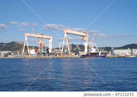 水島工業區造船廠一景 水島工業區造船廠一景 97111233