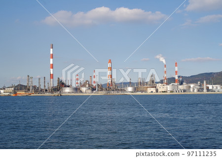 水島工業區的石油綜合設施 水島工業區的石油綜合設施 97111235