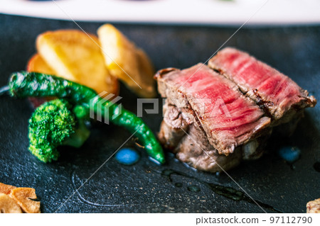 [#美食]牛排05 97112790