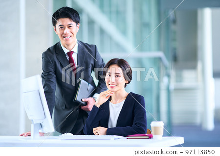 Business Young Business Young 97113850