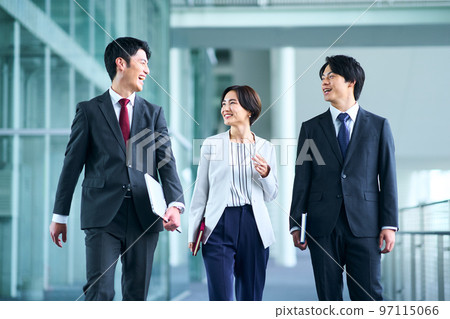 Business scene young people Business scene young people 97115066