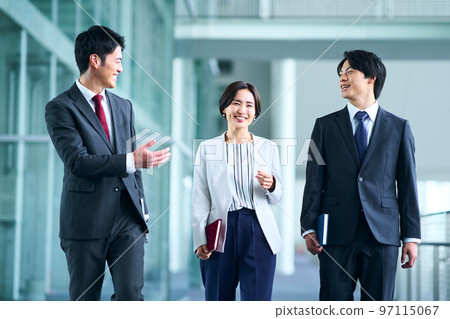 Business scene young people Business scene young people 97115067