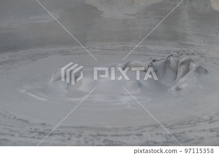 大地藝術？ 「溫泉水」 97115358