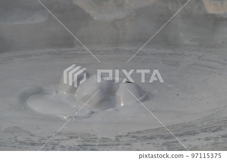 Earth art? "Hot spring water" 97115375