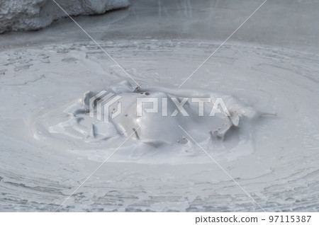 Earth art? "Hot spring water" Earth art? "Hot spring water" 97115387