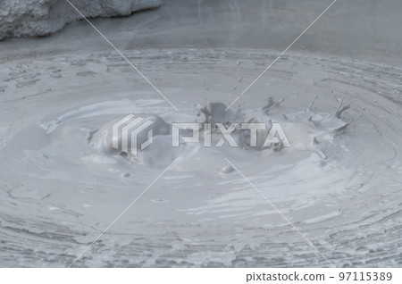 Earth art? "Hot spring water" Earth art? "Hot spring water" 97115389