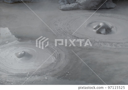 Earth art? "Hot spring water" Earth art? "Hot spring water" 97115525