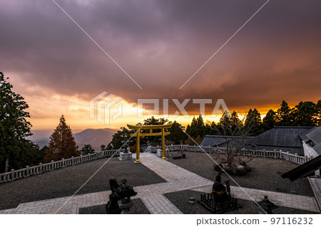 The golden torii of Akiba Shrine in Hamamatsu City, Shizuoka Prefecture 97116232