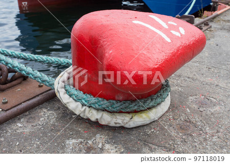 Nautical mooring rope 97118019
