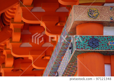 清水寺三層塔的彩飾 清水寺三層塔的彩飾 97121348