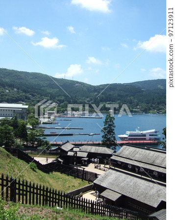 highland lake. Lake Ashi. highland lake. Lake Ashi. 97123911