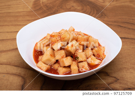 Kkakdugi 泡菜 Kkakdugi 泡菜 97125709
