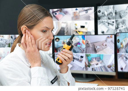 Emotional security guard using portable transmitter at workplace Emotional security guard using portable transmitter at workplace 97128741