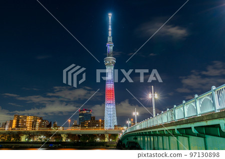 以“東京”的日之丸為靈感的東京晴空塔夜景 97130898