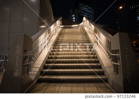 Scenery of Tokyo (stairs) 97133246