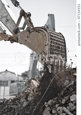 Heavy equipment 97134352