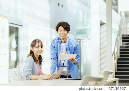 Men and women business office 97136867