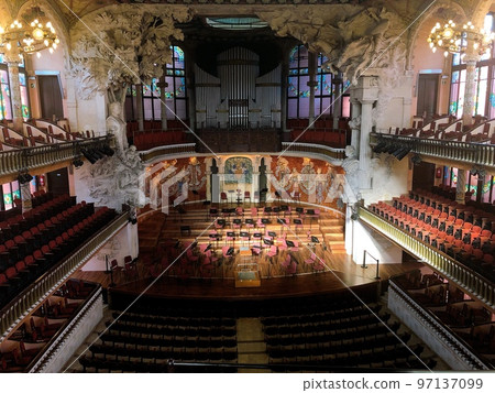 [Spain] Great Hall of the Catalan Music Hall (Barcelona) 97137099