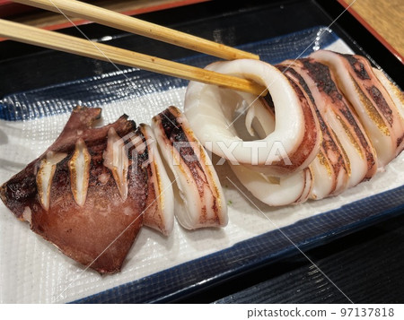 Grilled whole squid (whole grilled squid) Grilled whole squid (whole grilled squid) 97137818