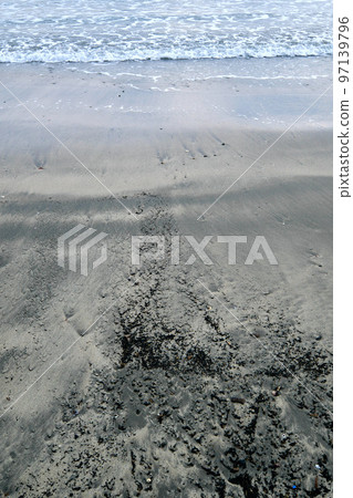 Crests of sand on the beach Crests of sand on the beach 97139796