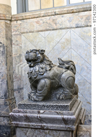 築地本願寺大殿(本館)伊東忠太的神獸雕塑 築地本願寺大殿(本館)伊東忠太的神獸雕塑 97142300