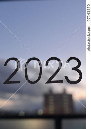 [Background material] View of the city and letters of 2023 97143350