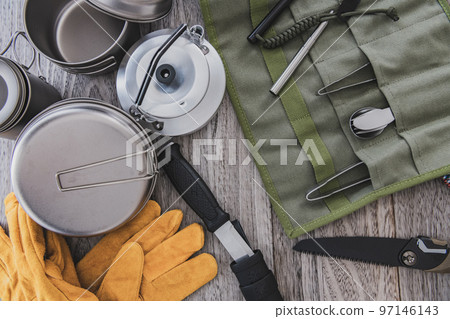 戶外登山露營裝備鳥瞰圖... 97146143
