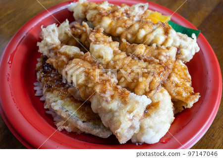 Very delicious Japanese geso tempura bento 97147046