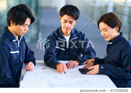 Business scene young people 97148008