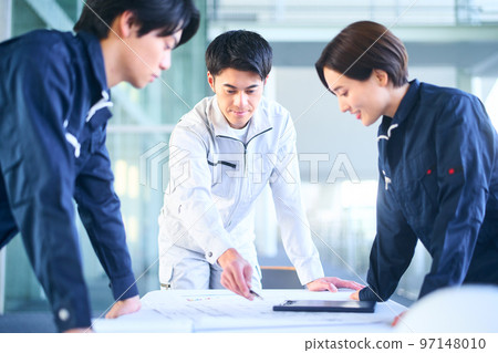 Business scene young people 97148010