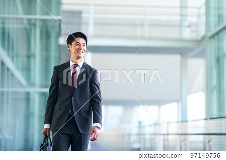 商務場景年輕人 97149756