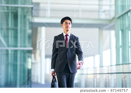商務場景年輕人 97149757
