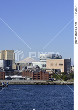 Yokohama Minatomirai Mt. Fuji 97150632