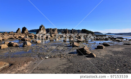 Hashima-iwa (Wakayama prefecture Kushimoto-cho) Hashima-iwa (Wakayama prefecture Kushimoto-cho) 97153539