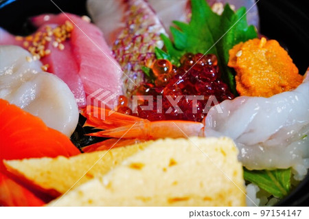 Seafood (sashimi, seafood bowl, sushi) Seafood (sashimi, seafood bowl, sushi) 97154147
