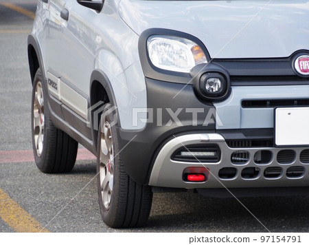 Imported car image Fiat Panda Cross 4X4 front mask Imported car image Fiat Panda Cross 4X4 front mask 97154791