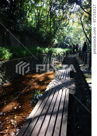 Autumn's iso-torrent valley Autumn's iso-torrent valley 97158317