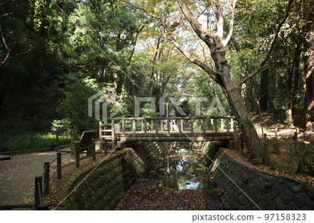 Autumn's iso-torrent valley Autumn's iso-torrent valley 97158323