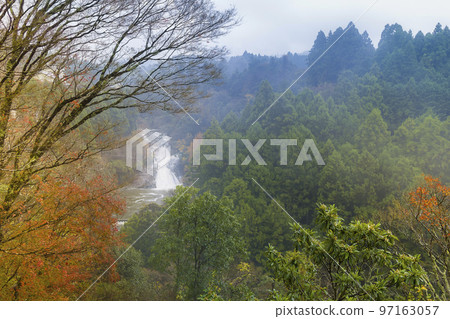 Chiba Prefecture Yoro Valley Awamata Waterfalls / Awamata Waterfalls, Japan 97163057