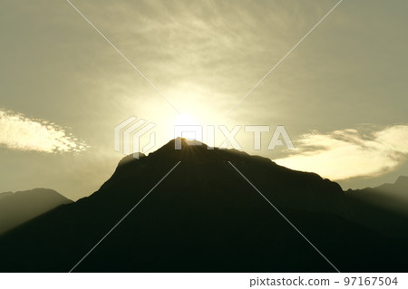 Hakushu Town, Hokuto City, sunset and colored clouds on the summit of Mt. Hakushu Town, Hokuto City, sunset and colored clouds on the summit of Mt. 97167504
