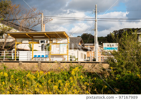 [Naruto Line] Church-mae Station in the early morning 97167989