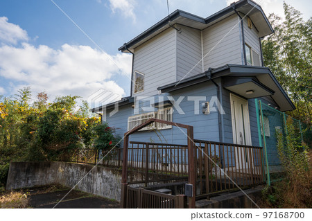 Utilization of vacant houses Utilization of vacant houses 97168700