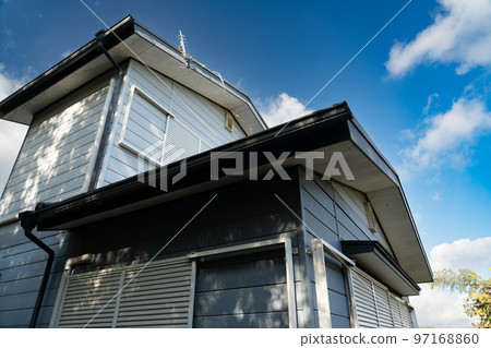 Utilization of vacant houses 97168860