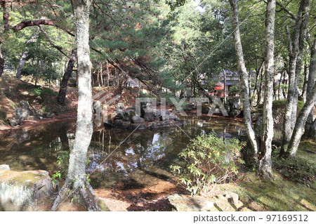 Mori Family Cemetery in Yamaguchi Kazan Park 97169512